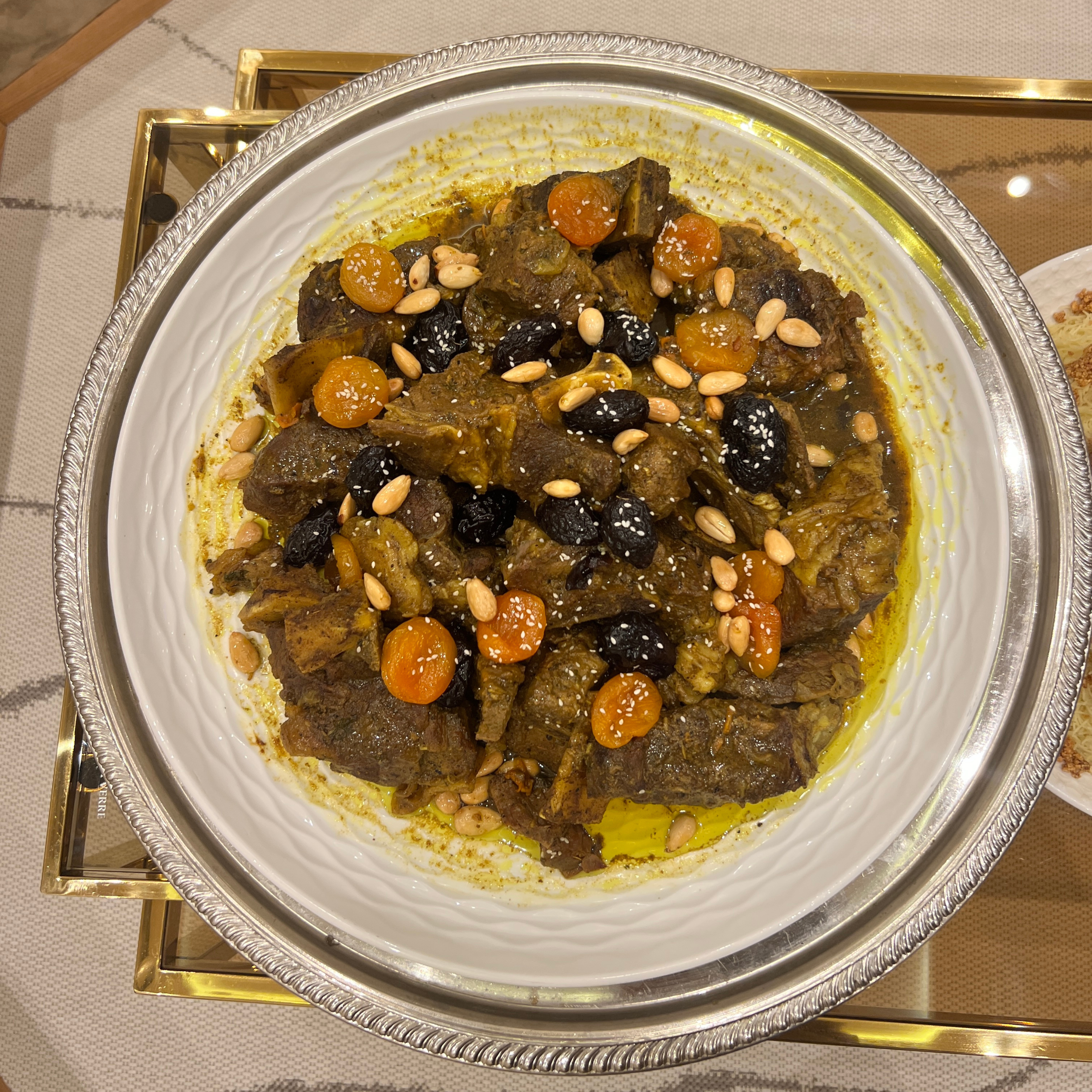 Viande aux fruits confits